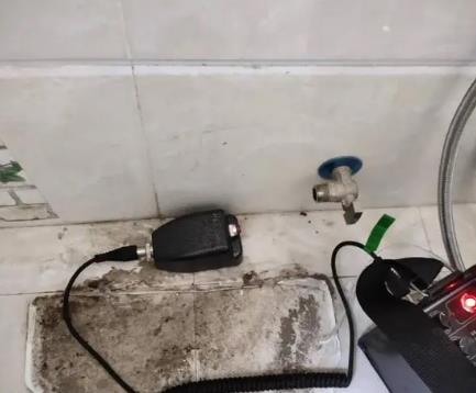 张掖市屋顶漏水维修公司分享下卫生间漏水的危害及解决方法